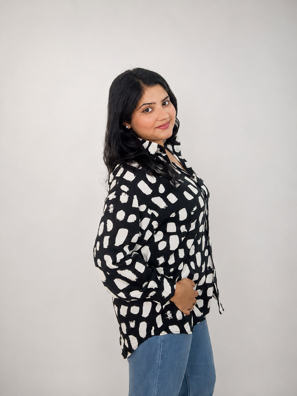 Black & White Abstract Print Oversized Shirt