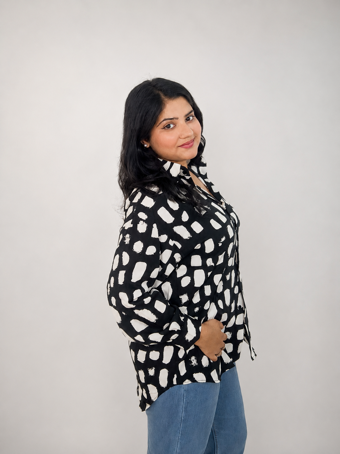Black & White Abstract Print Oversized Shirt